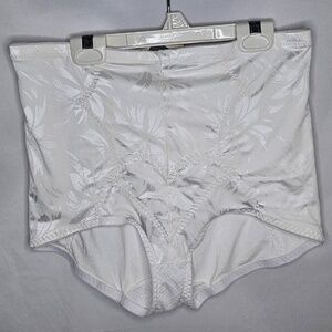 New Vintage VTG Lady Manhattan 5015 White Floral Print Brief Panties Size 4XL
